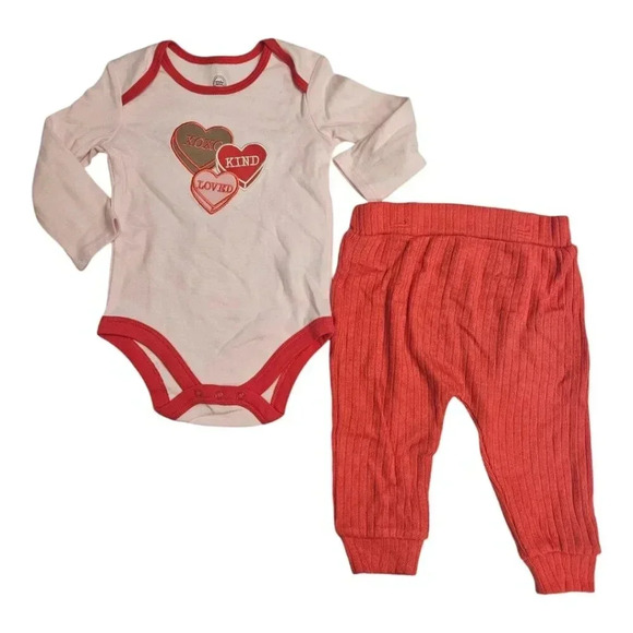 24M Baby Valentines XOXO Sweetheart Candy Bodysuit with Matching Pants - Picture 1 of 6